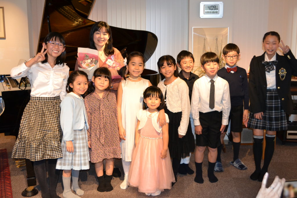 新宿区西落合ピアノ教室ムジカビバーチェは沢山の人をピアノと音楽で幸せにするレッスン